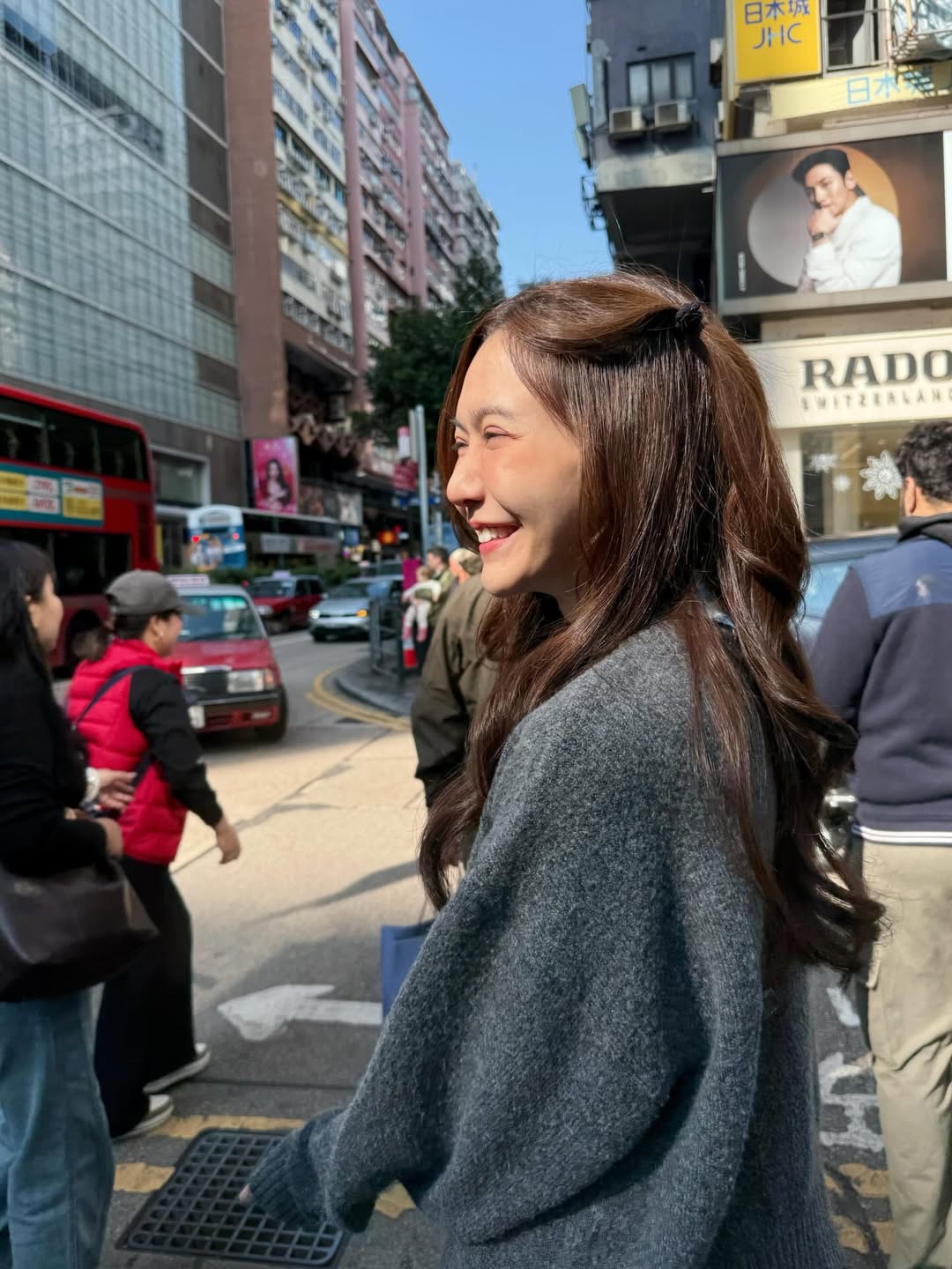 เนย - กานต์ธีรา วัชรทัศนกุล