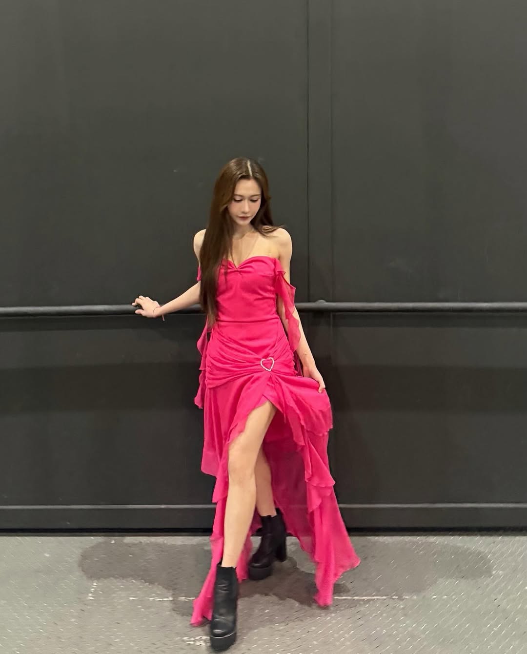 เนย - กานต์ธีรา วัชรทัศนกุล