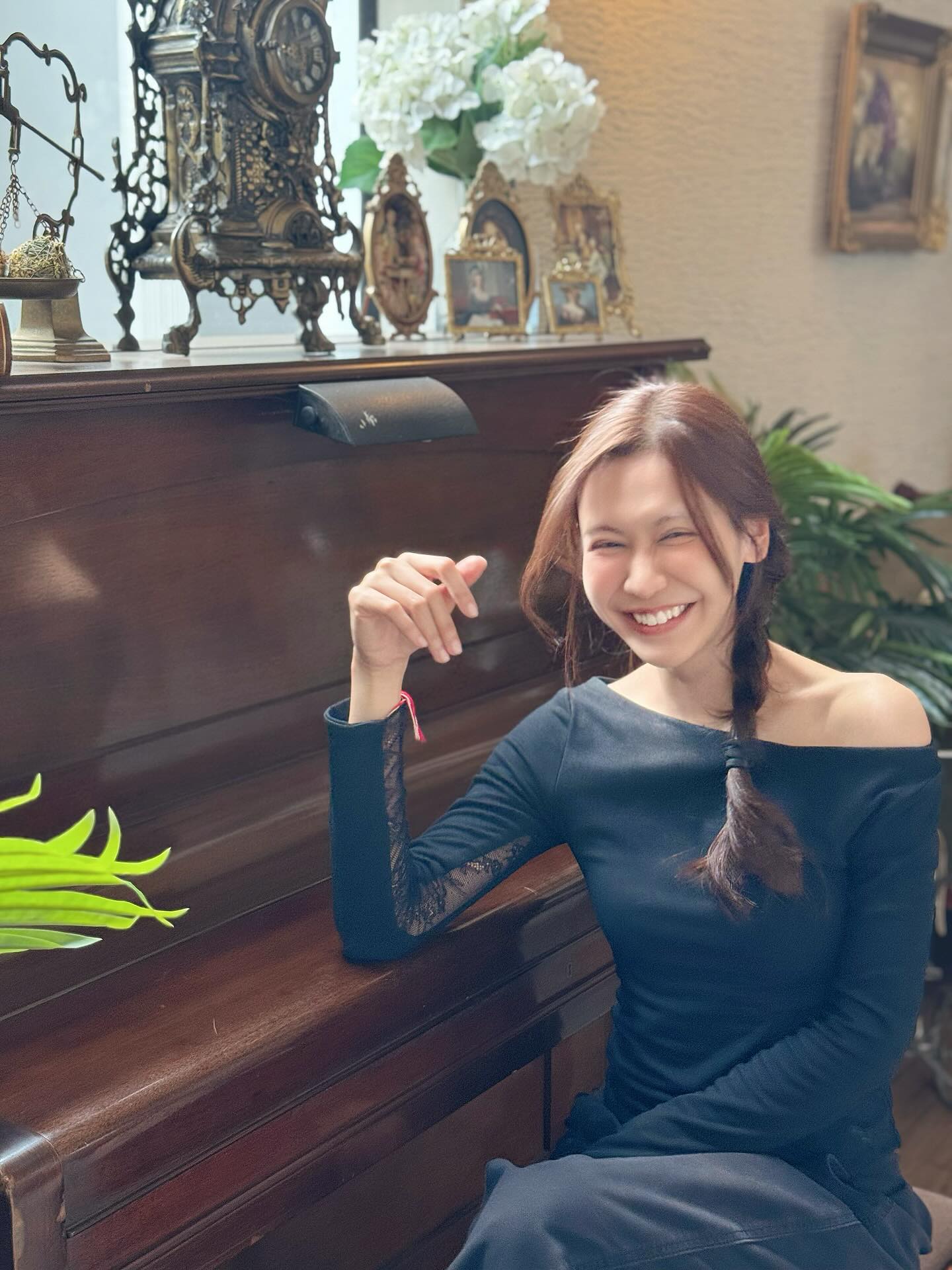 เนย - กานต์ธีรา วัชรทัศนกุล