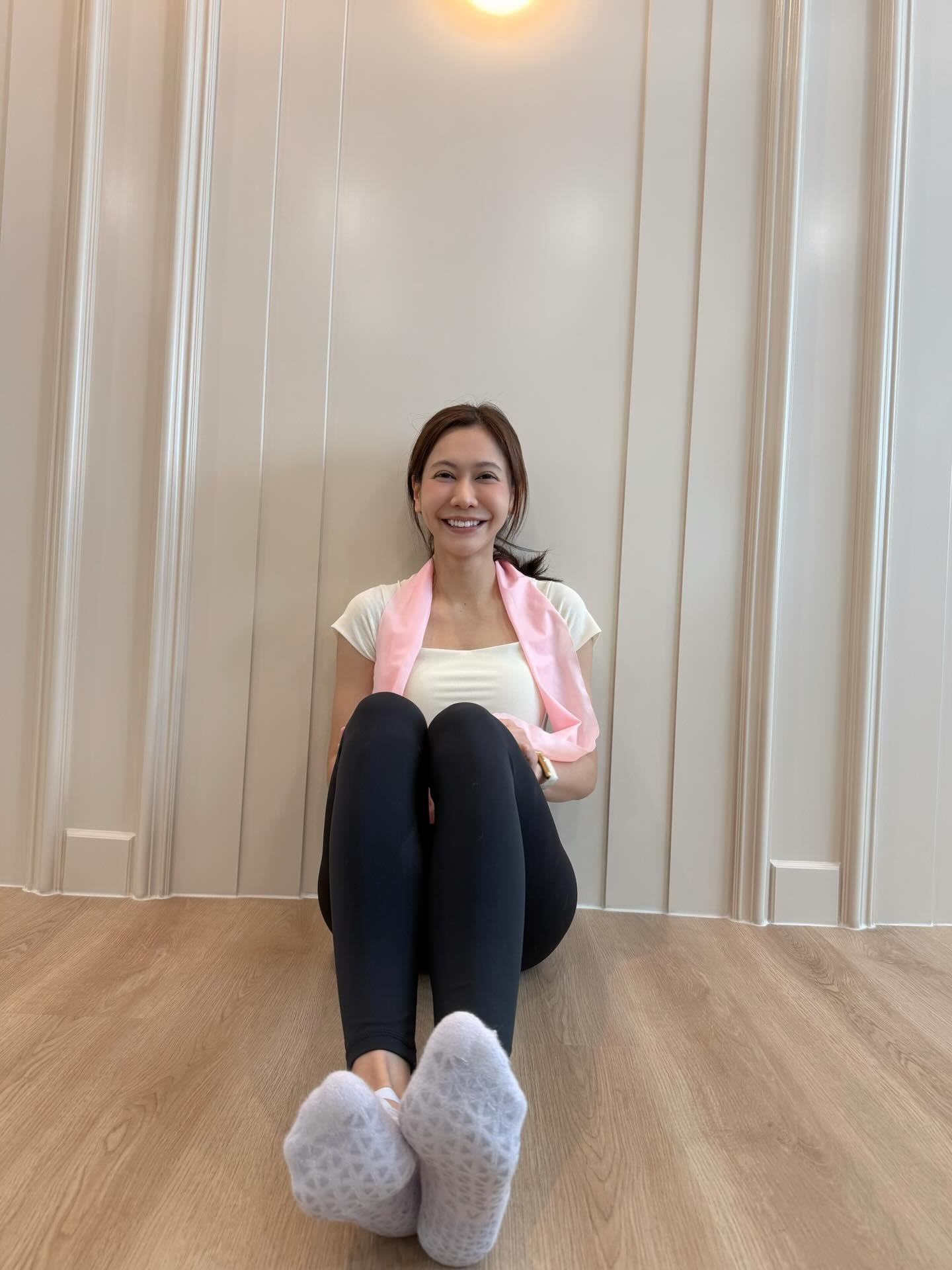 เนย - กานต์ธีรา วัชรทัศนกุล