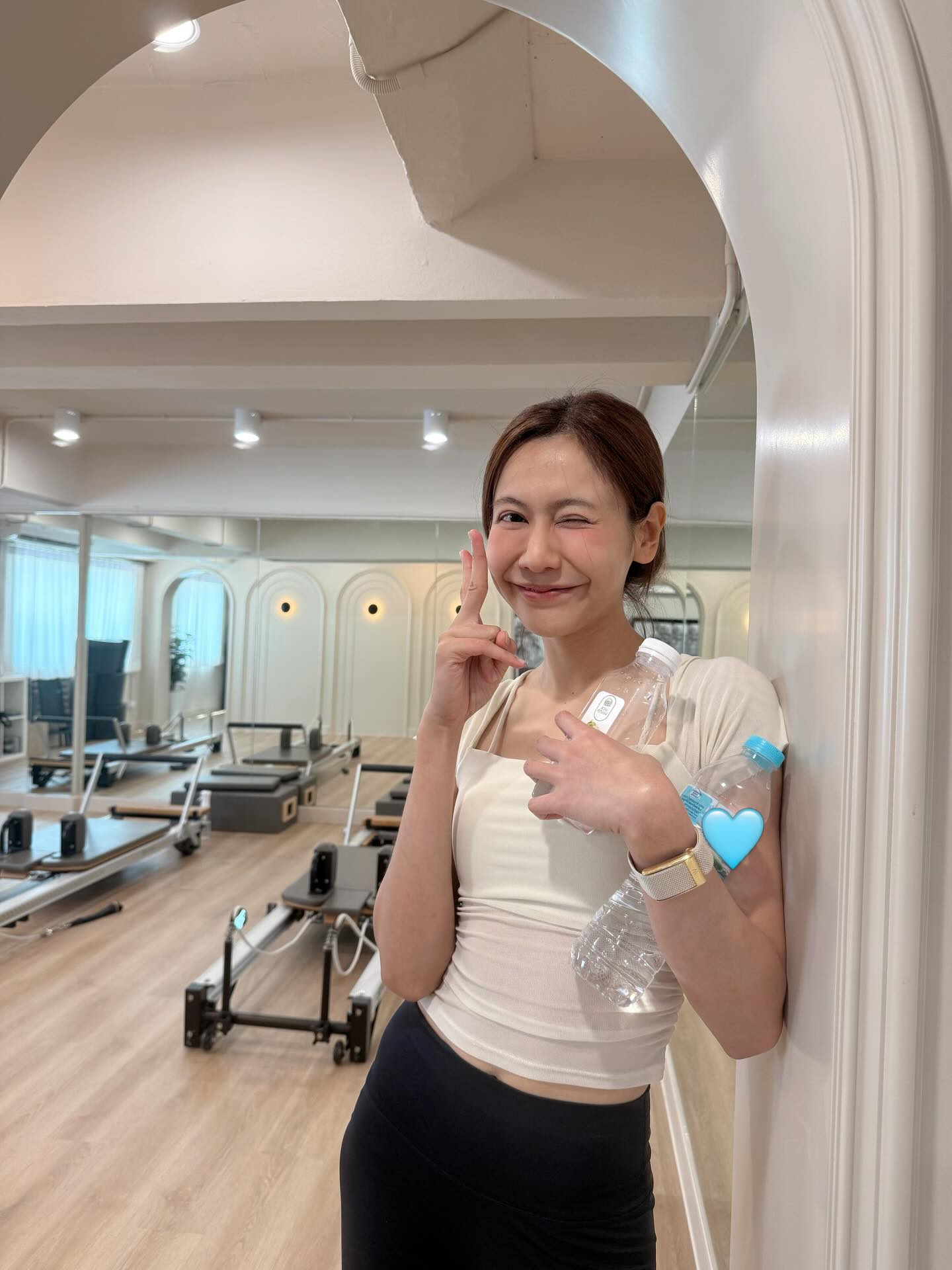 เนย - กานต์ธีรา วัชรทัศนกุล