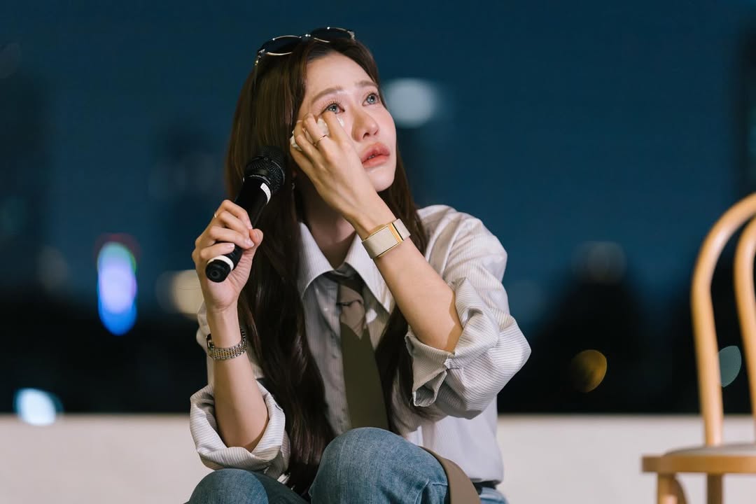 เนย - กานต์ธีรา วัชรทัศนกุล