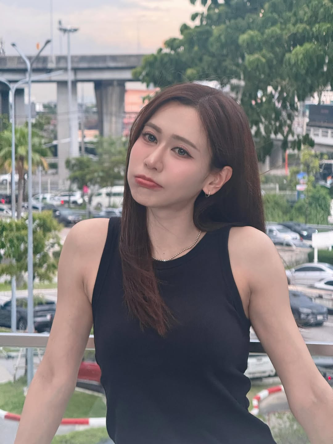 เนย - กานต์ธีรา วัชรทัศนกุล