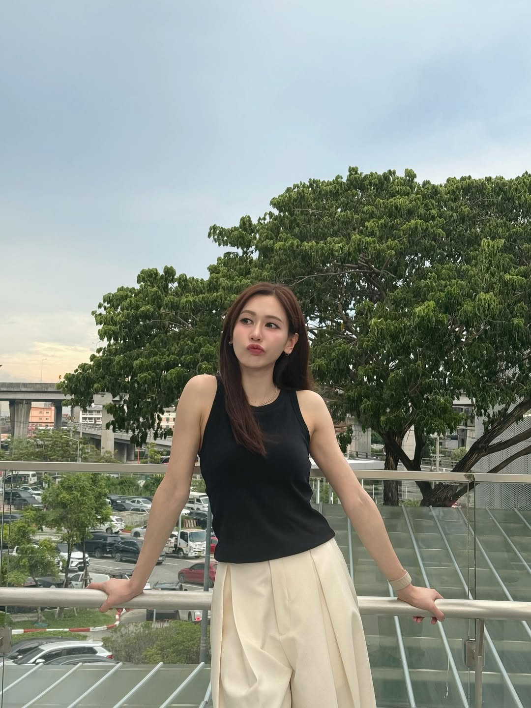 เนย - กานต์ธีรา วัชรทัศนกุล