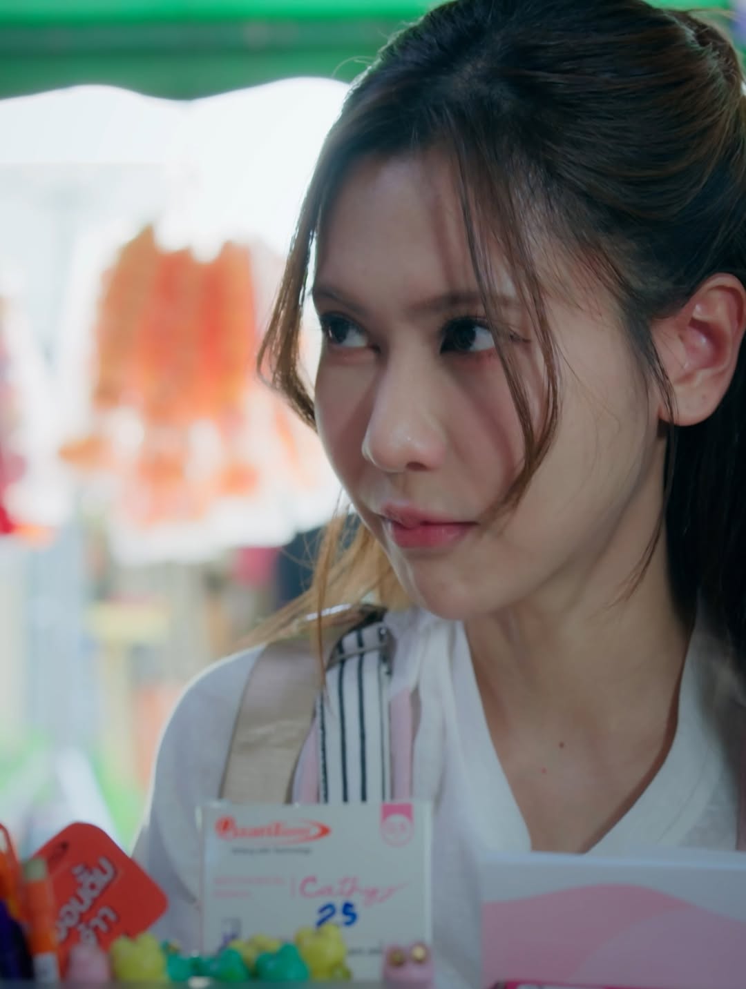 เนย - กานต์ธีรา วัชรทัศนกุล