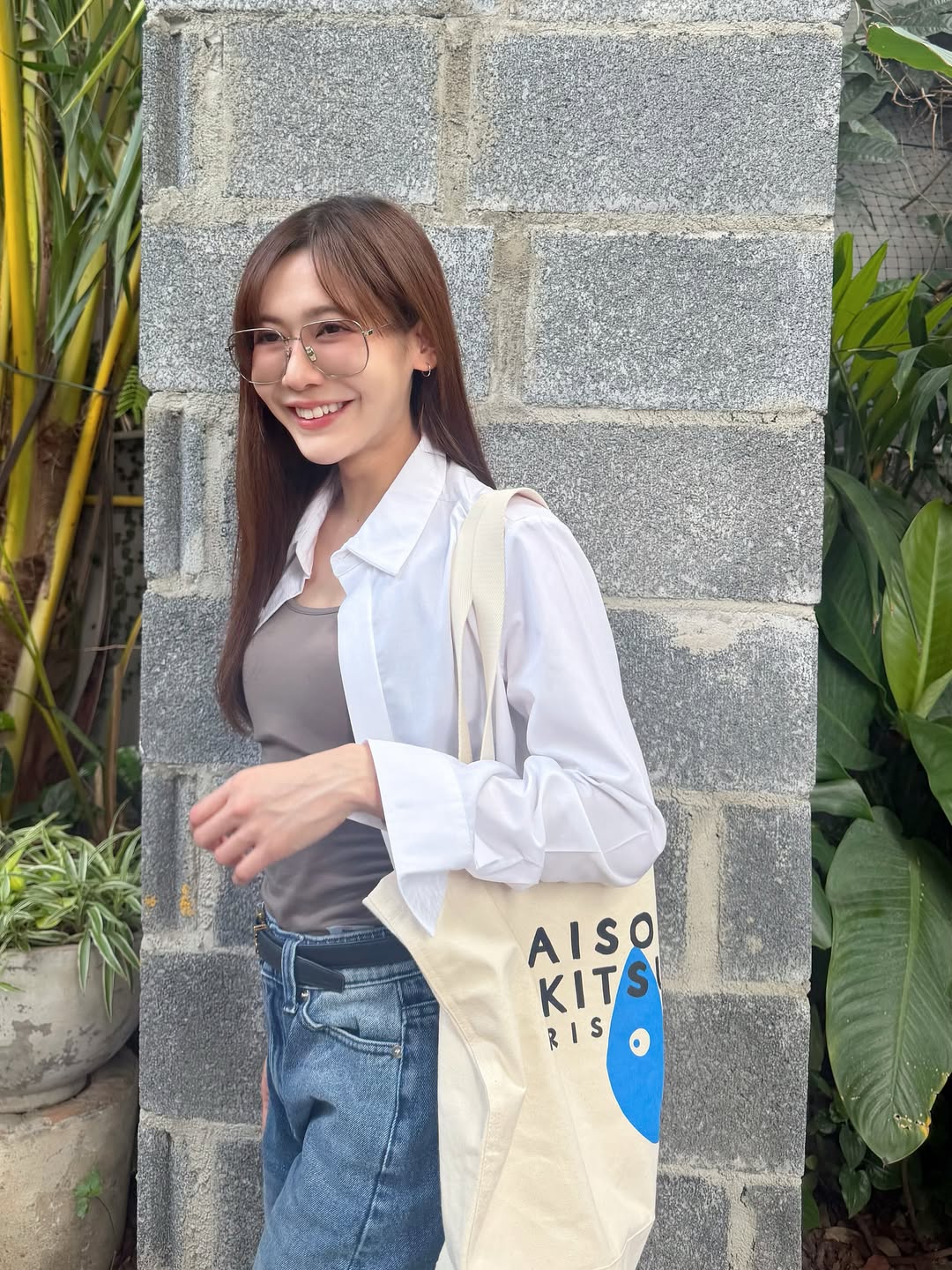เนย - กานต์ธีรา วัชรทัศนกุล