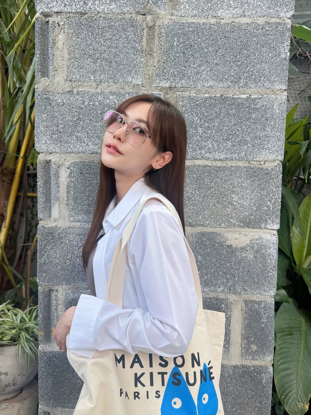 เนย - กานต์ธีรา วัชรทัศนกุล