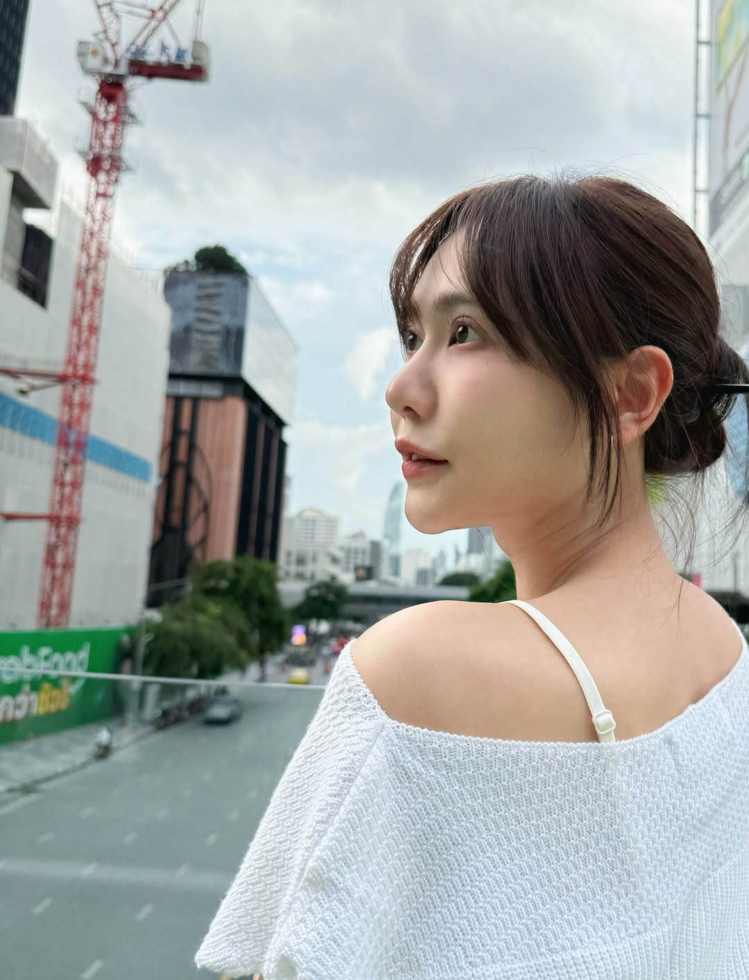 เนย - กานต์ธีรา วัชรทัศนกุล
