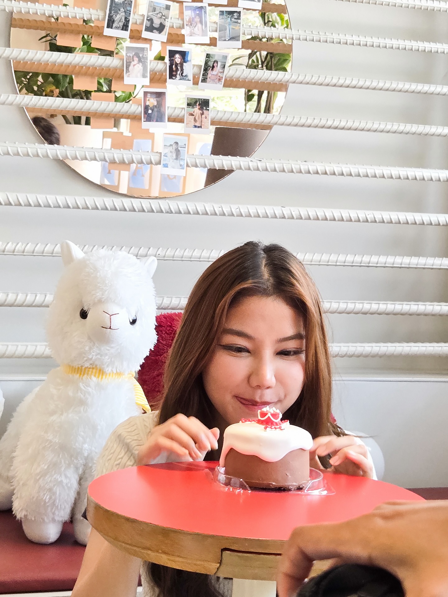 น้ำใส - พิชญาภา นาถา