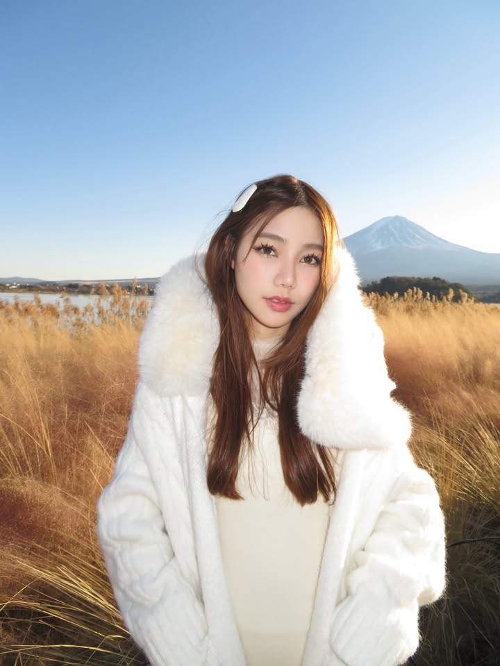 น้ำใส - พิชญาภา นาถา