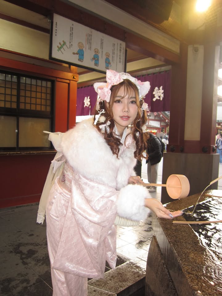 น้ำใส - พิชญาภา นาถา