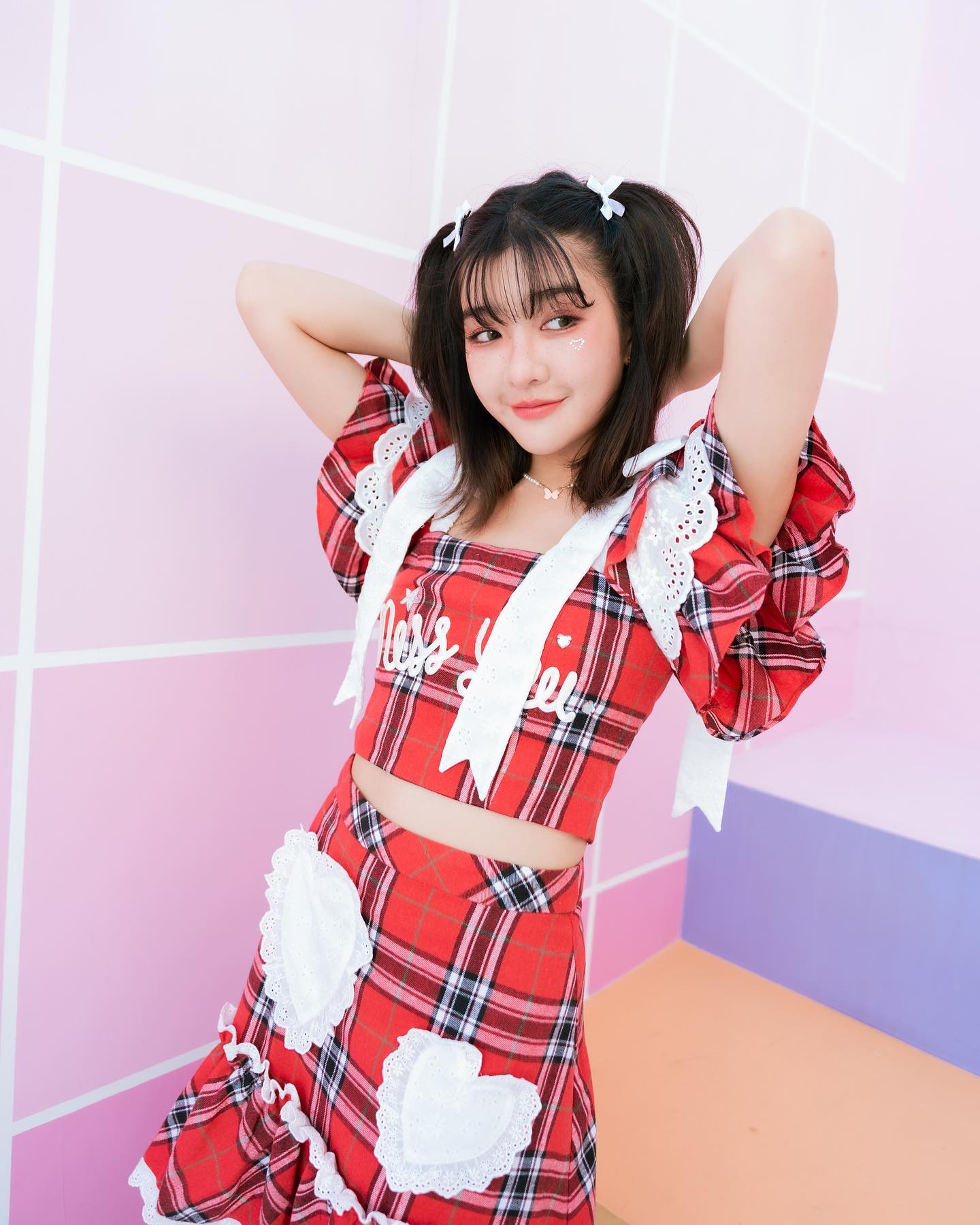 เจนนิษฐ์ โอ่ประเสริฐ