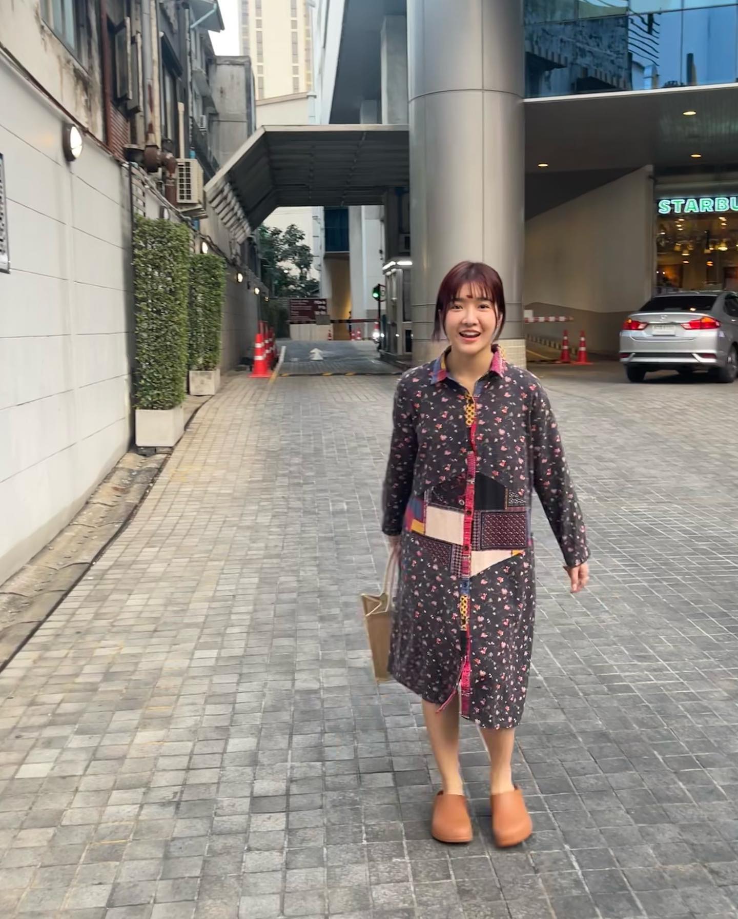 เจนนิษฐ์ โอ่ประเสริฐ