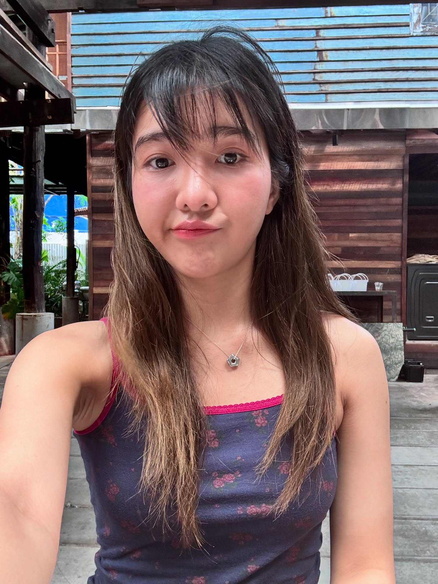 เจนนิษฐ์ โอ่ประเสริฐ