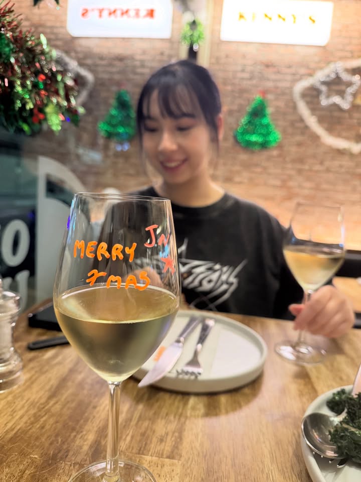 เจนนิษฐ์ โอ่ประเสริฐ