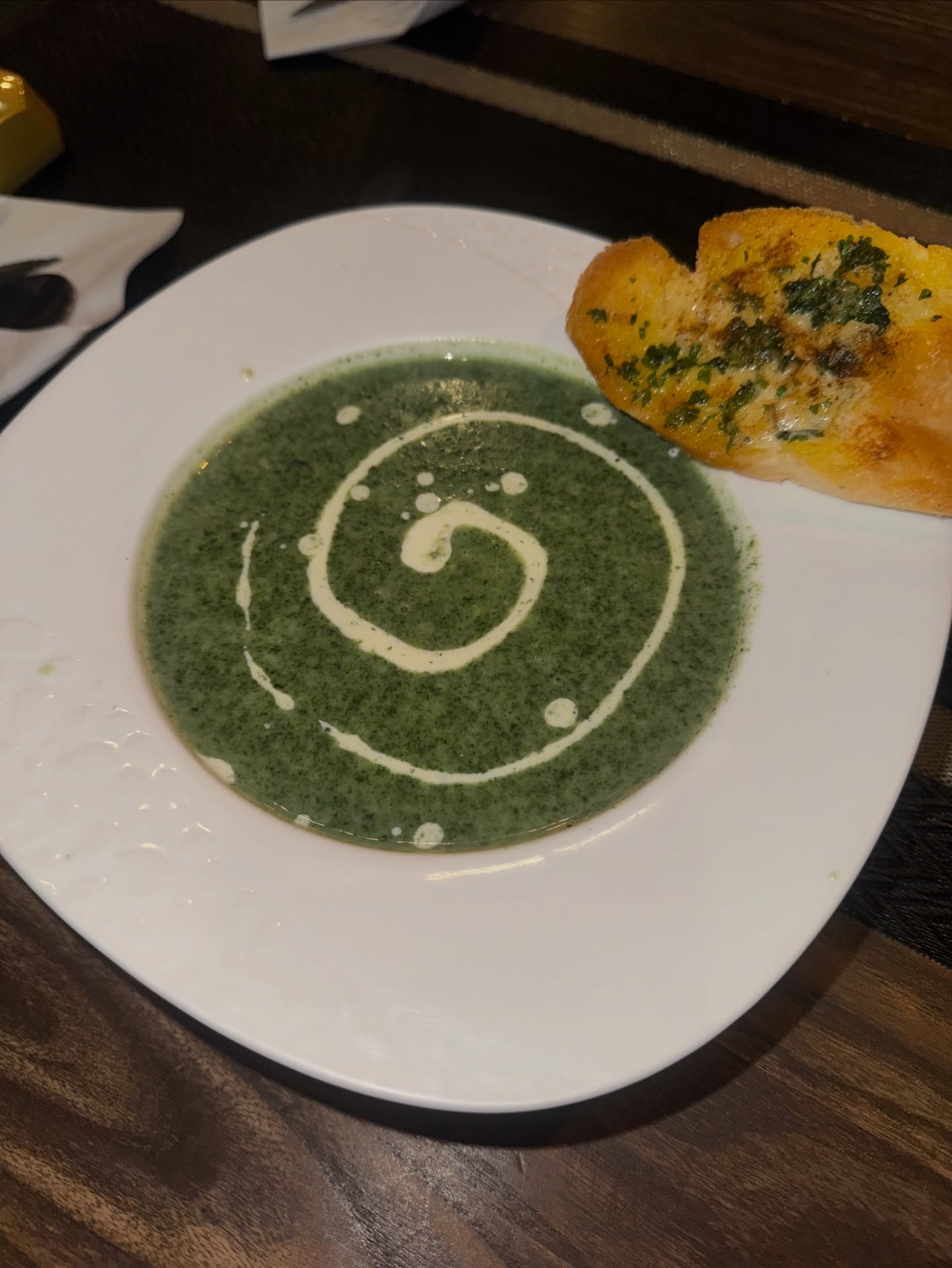 เจนนิษฐ์ โอ่ประเสริฐ