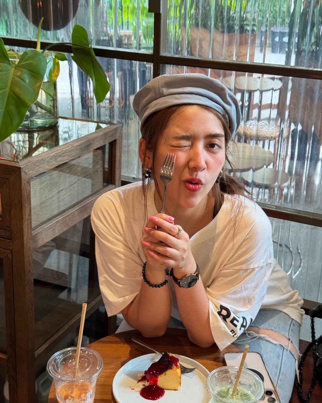 เจน - กุลจิราณัฐ อินทรศิลป์