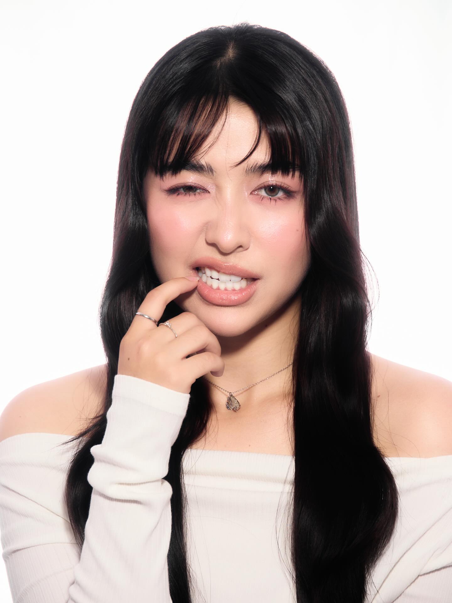 เจน - กุลจิราณัฐ อินทรศิลป์