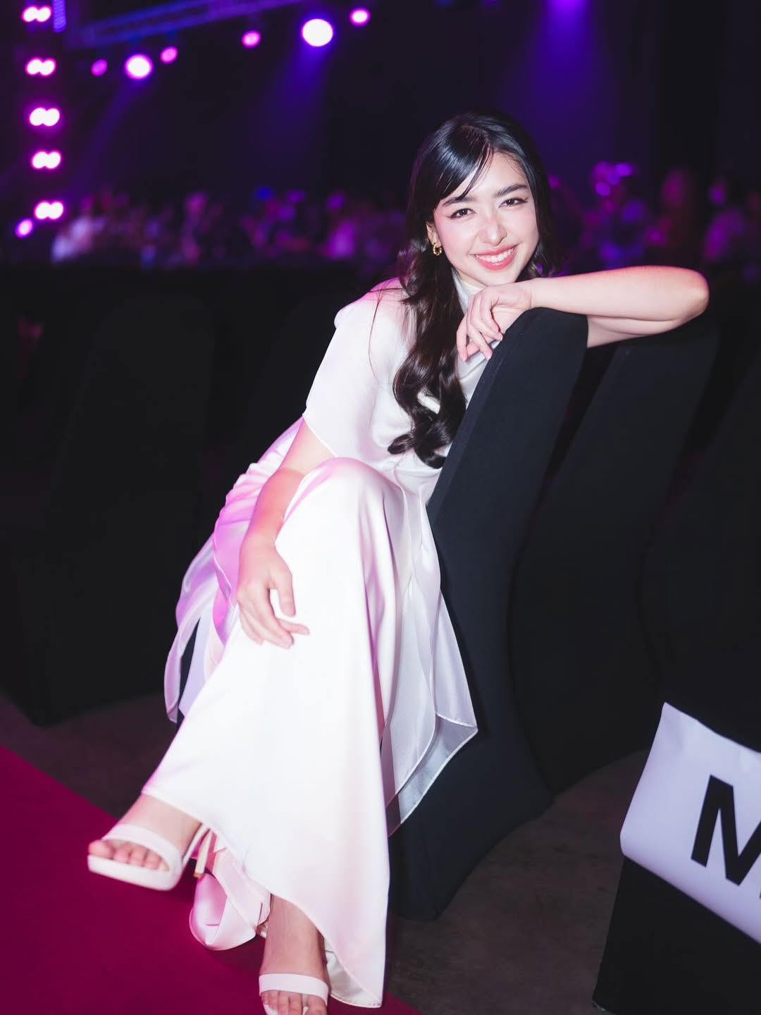 เจน - กุลจิราณัฐ อินทรศิลป์