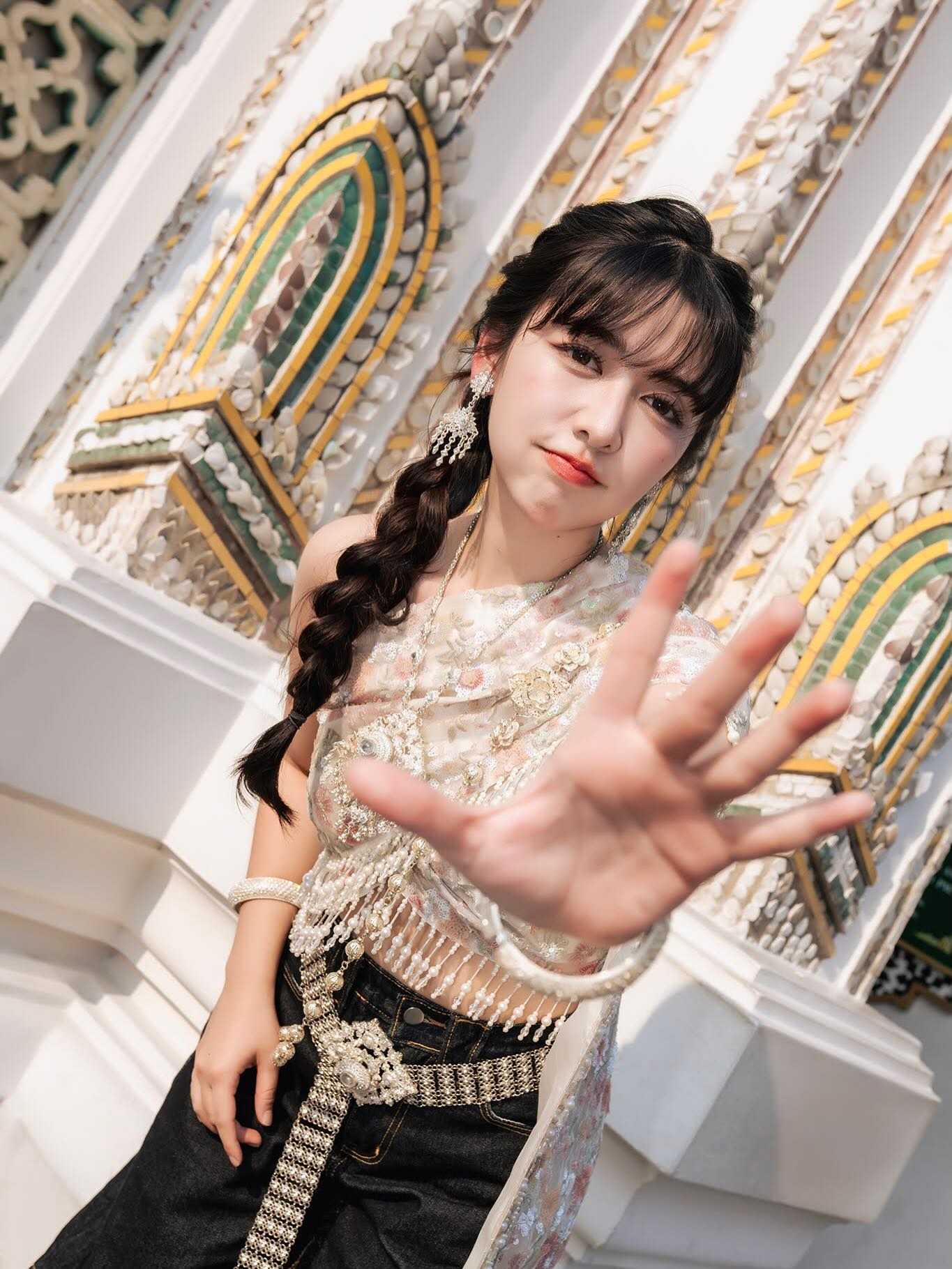 เจน - กุลจิราณัฐ อินทรศิลป์