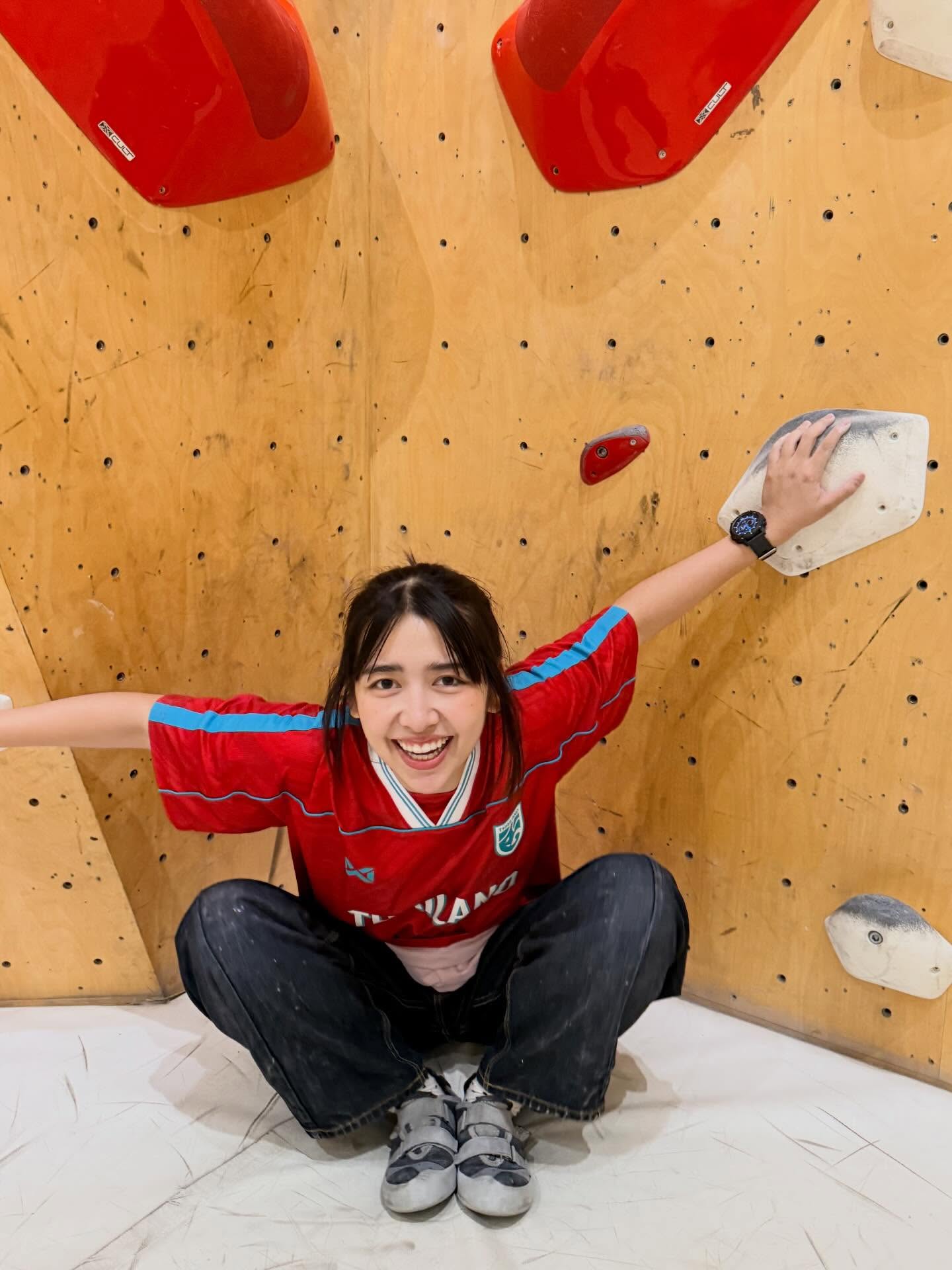 เจน - กุลจิราณัฐ อินทรศิลป์