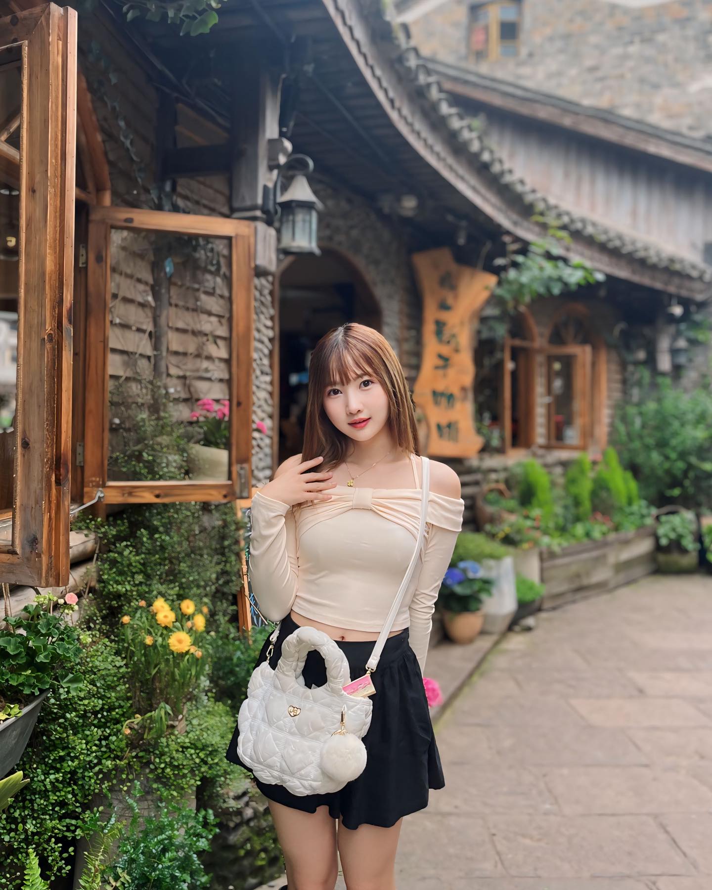 ไข่มุก - วรัทยา ดีสมเลิศ