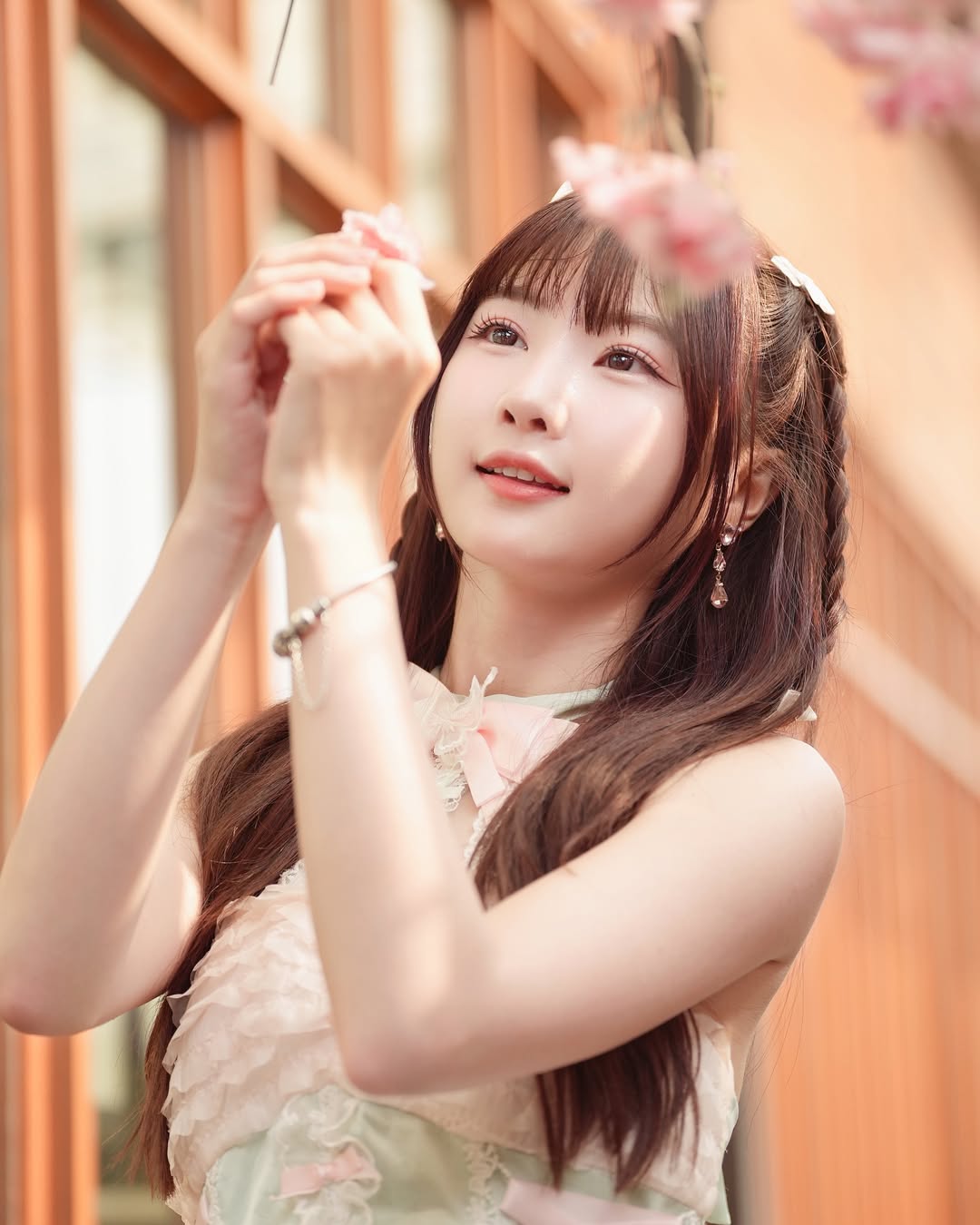 ไข่มุก - วรัทยา ดีสมเลิศ