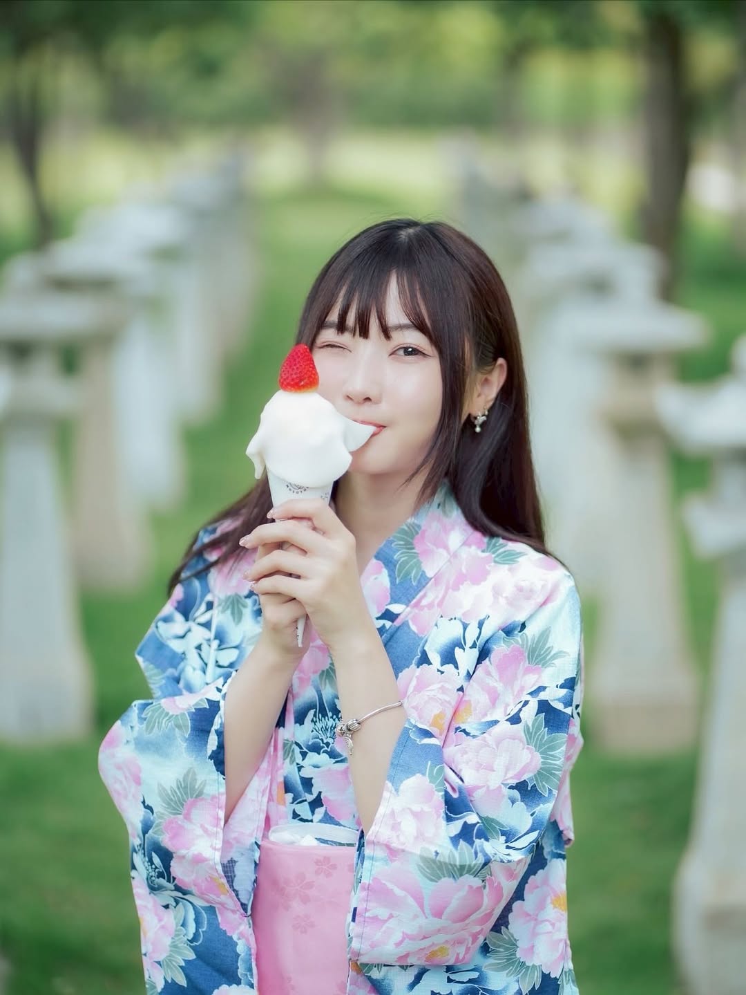 ไข่มุก - วรัทยา ดีสมเลิศ