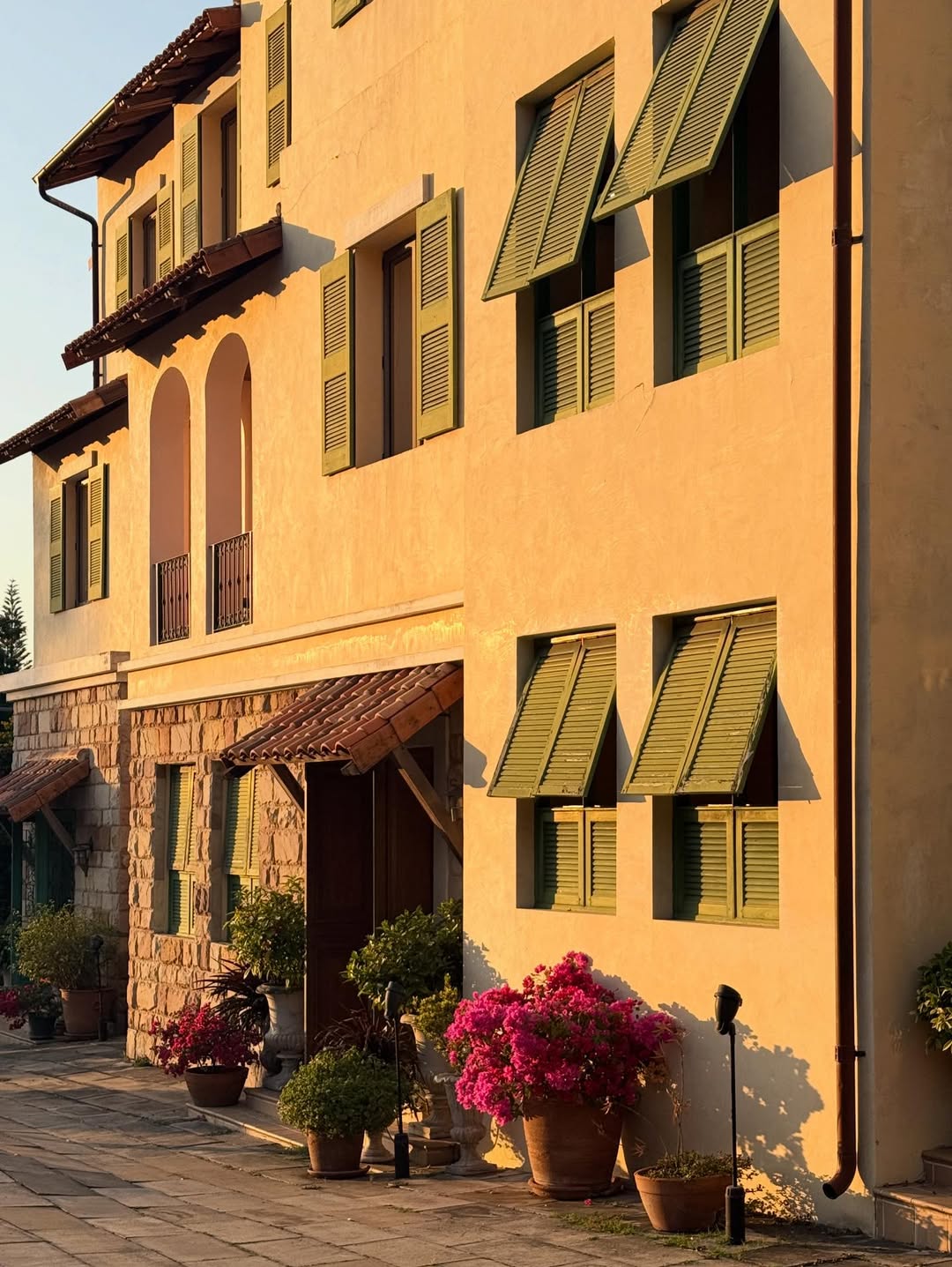 ไข่มุก - วรัทยา ดีสมเลิศ