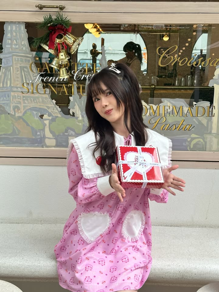 มิวสิค - แพรวา สุธรรมพงษ์