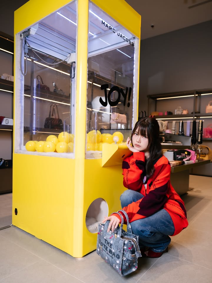 มิวสิค - แพรวา สุธรรมพงษ์