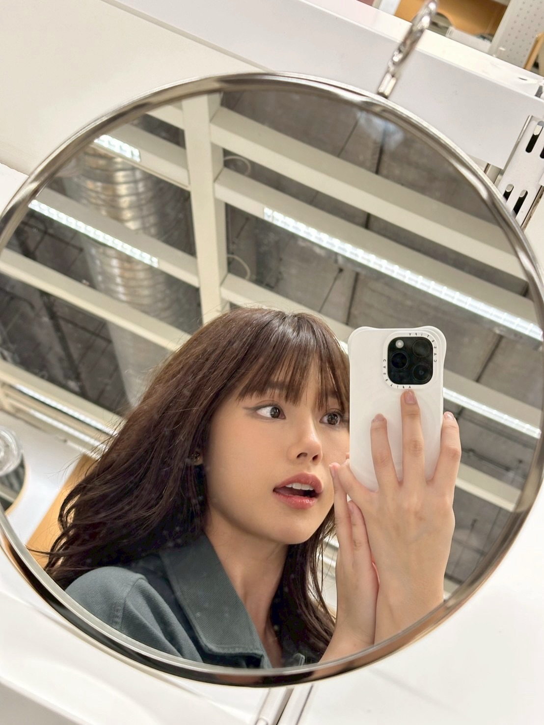 มิวสิค - แพรวา สุธรรมพงษ์