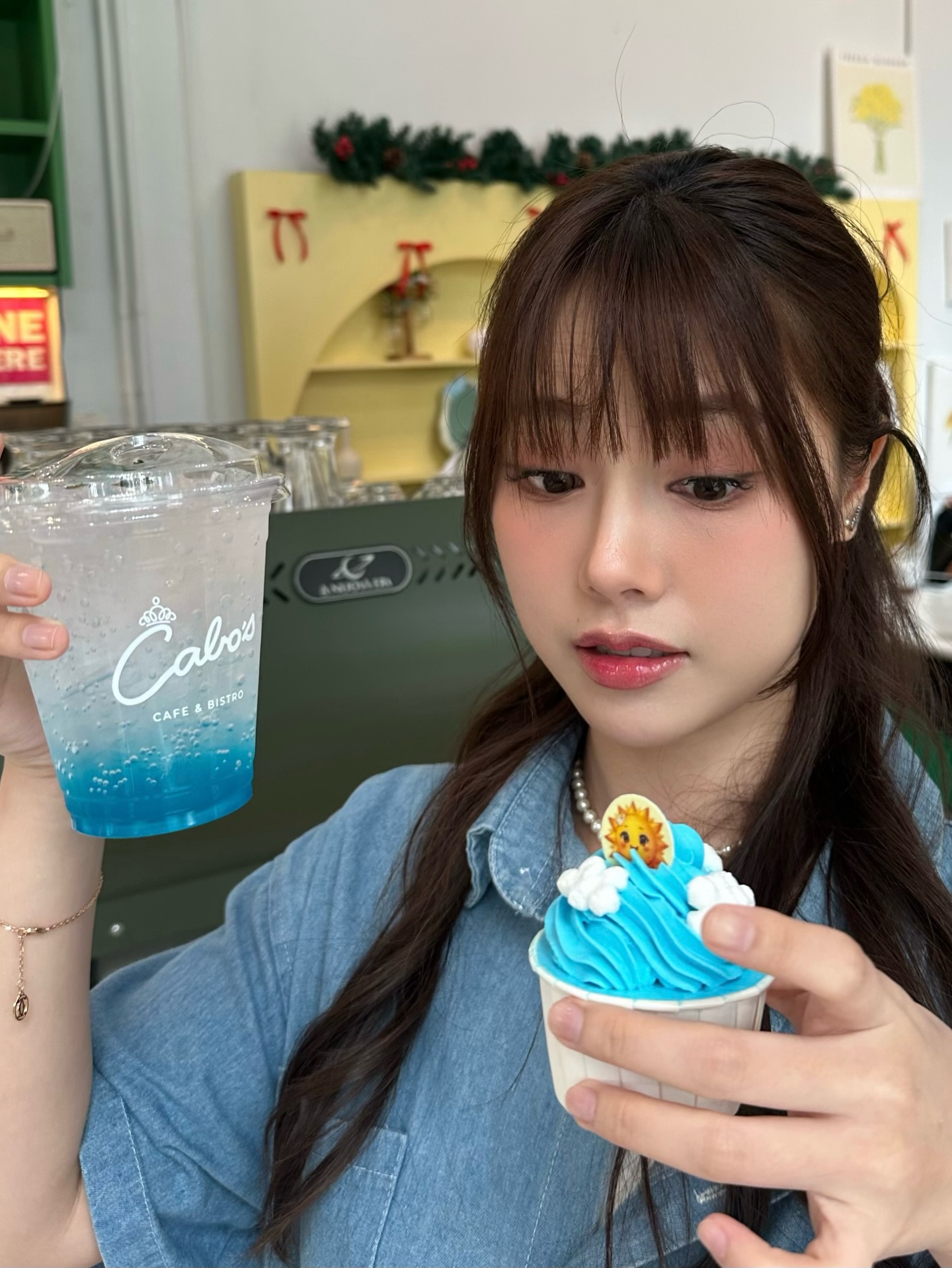 มิวสิค - แพรวา สุธรรมพงษ์