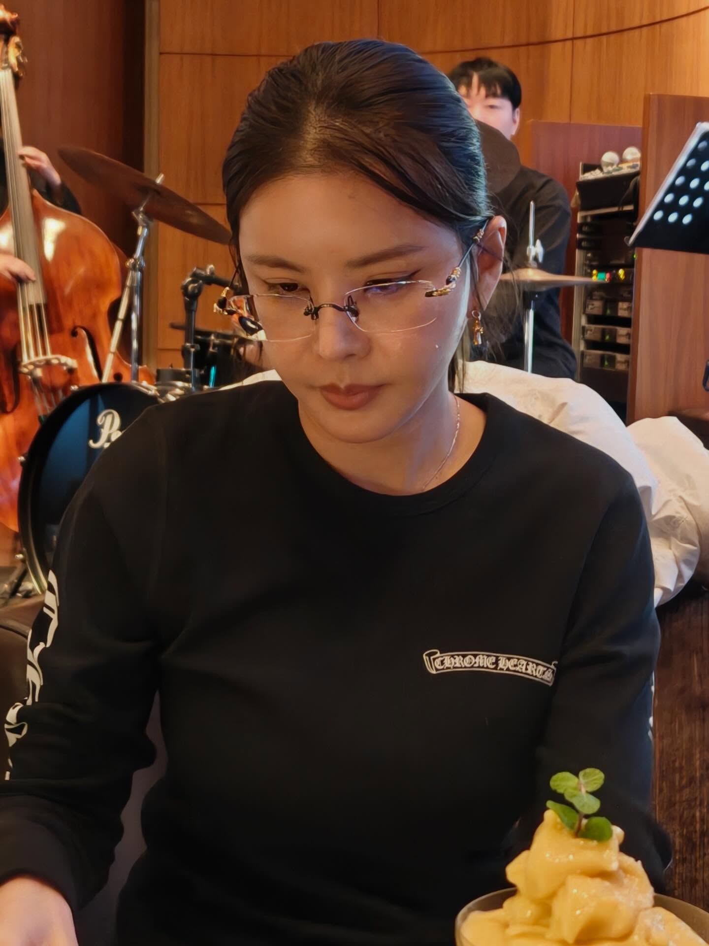 นุ๊ก - สุทธิดา เกษมสันต์ ณ อยุธยา