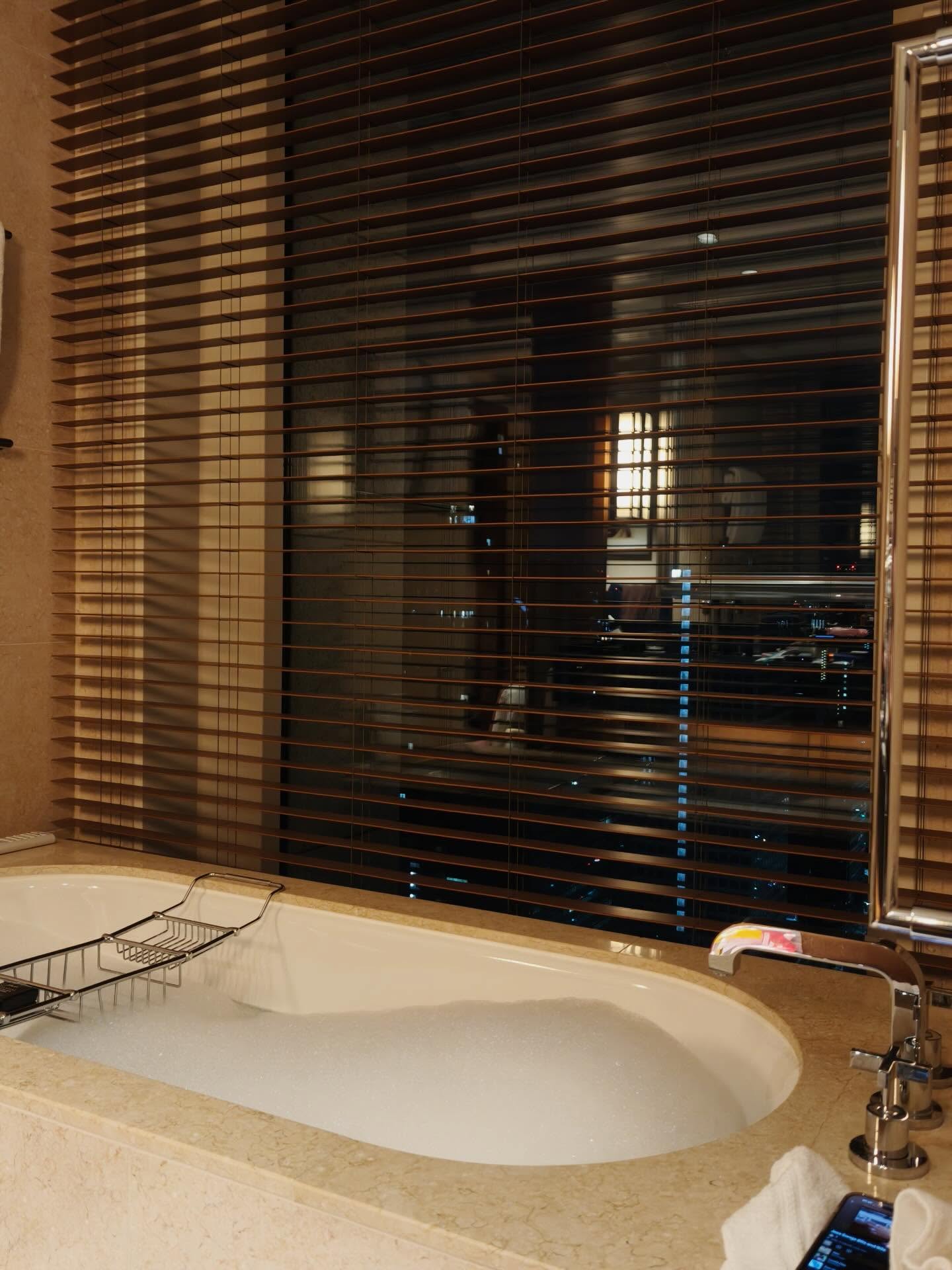 นุ๊ก - สุทธิดา เกษมสันต์ ณ อยุธยา