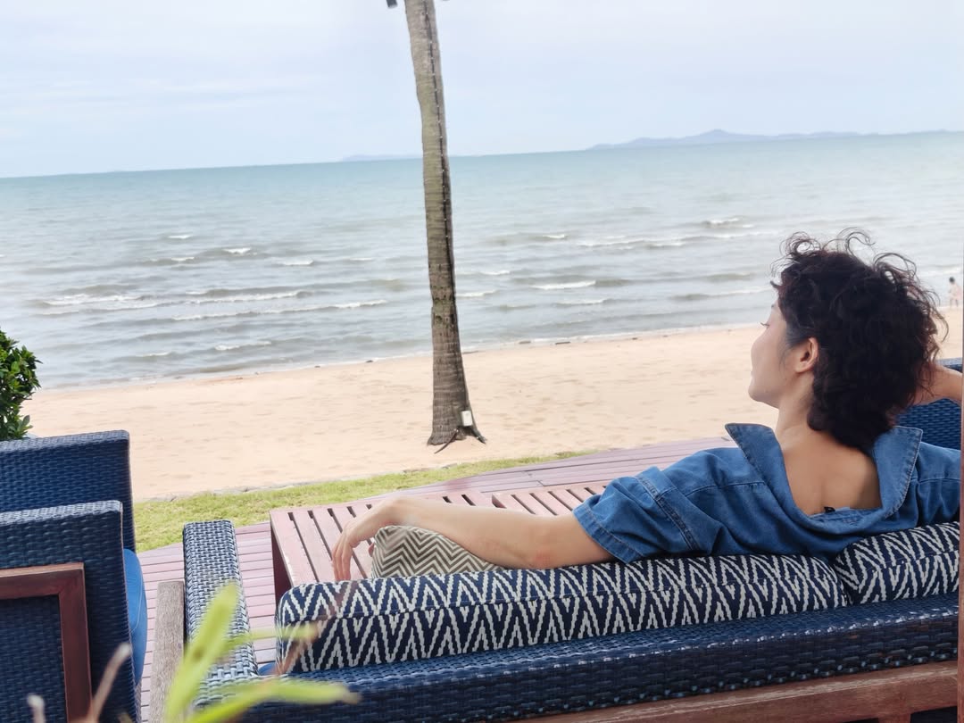 นุ๊ก - สุทธิดา เกษมสันต์ ณ อยุธยา