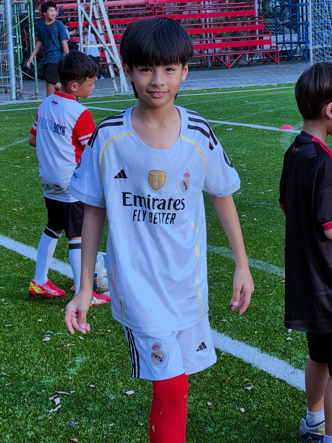 โอ๊ต - วรวุฒิ นิยมทรัพย์