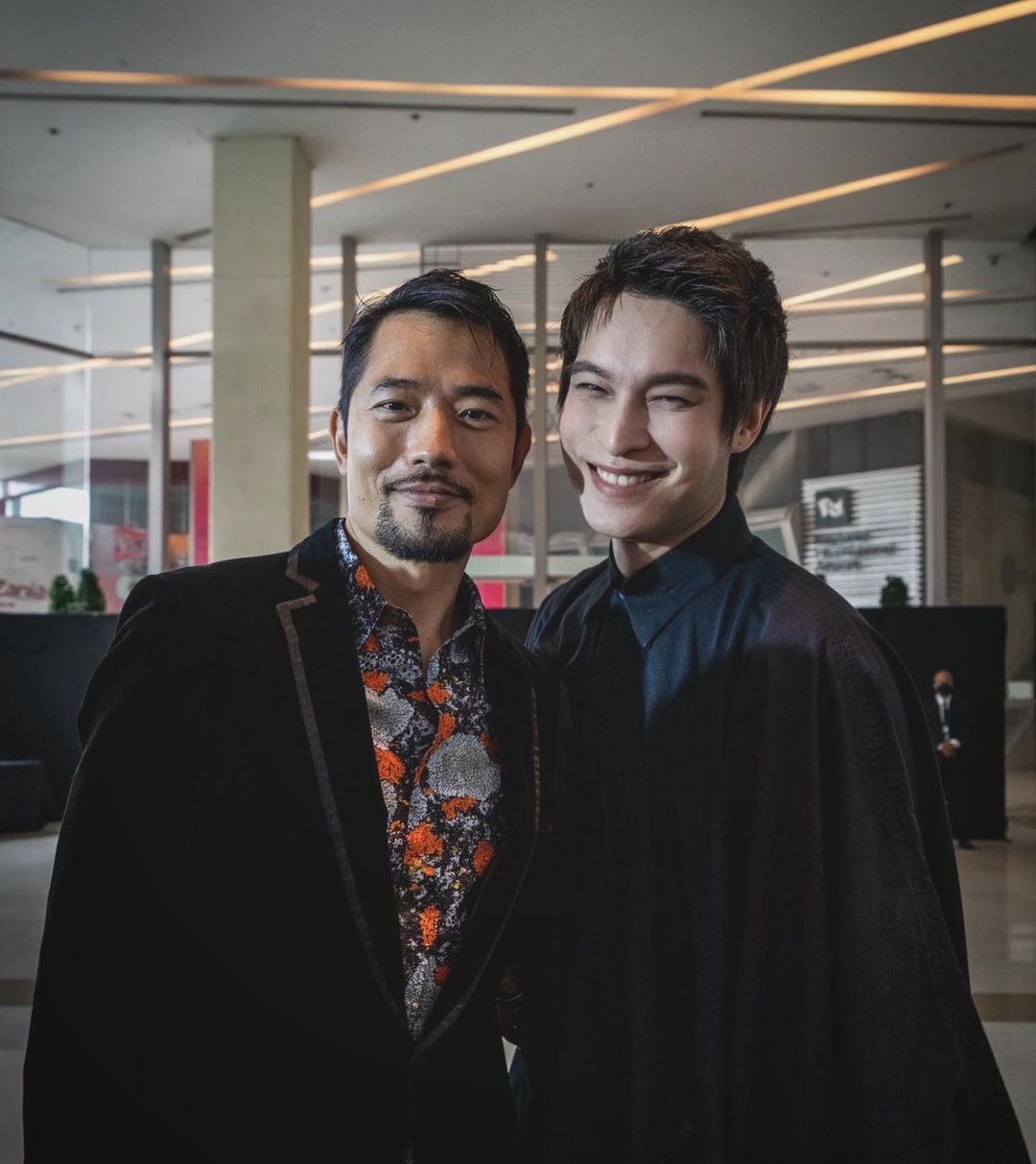 พีท - พล นพวิชัย