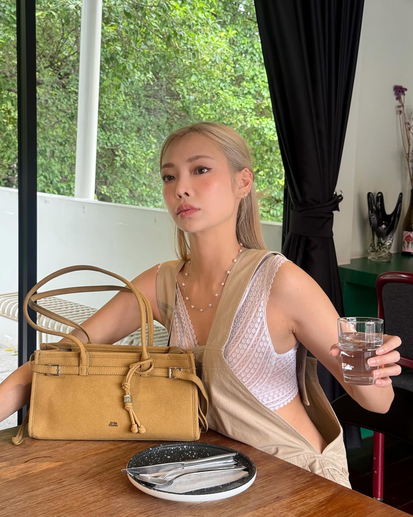 พรอยมน - มนสภรณ์ ชาญเฉลิม
