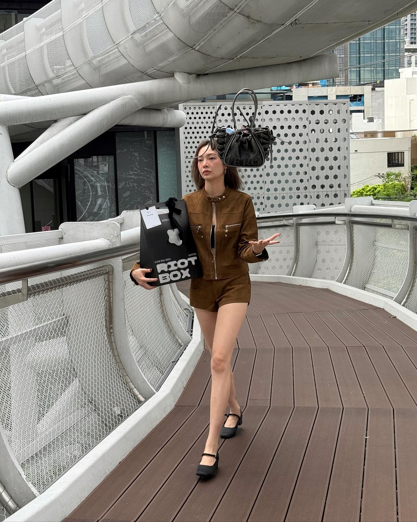 พรอยมน - มนสภรณ์ ชาญเฉลิม