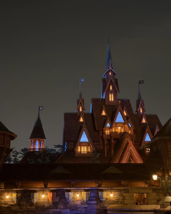 พรอยมน - มนสภรณ์ ชาญเฉลิม