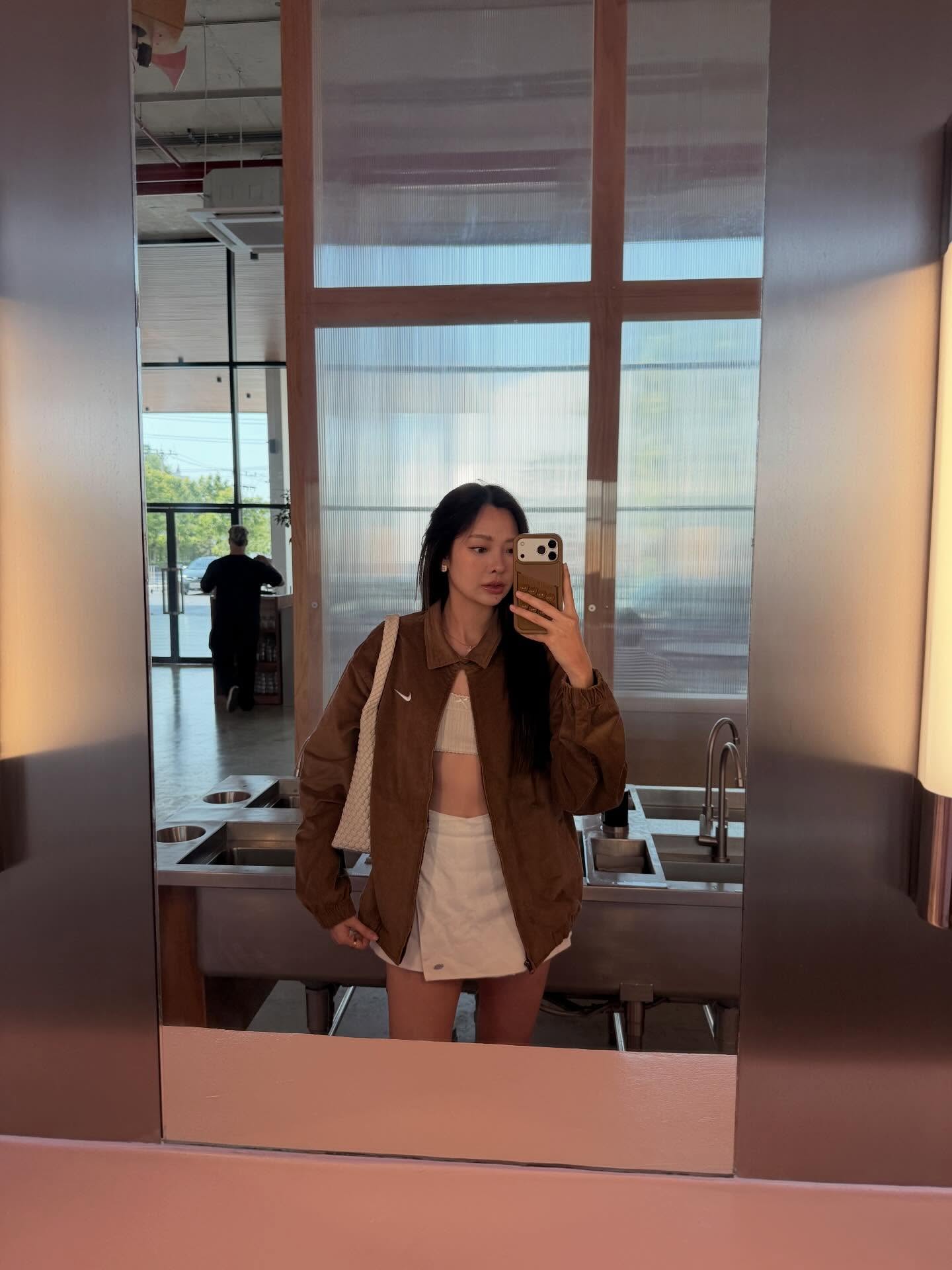 พรอยมน - มนสภรณ์ ชาญเฉลิม