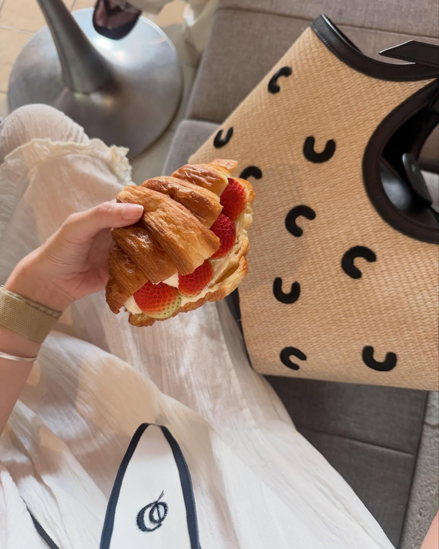 พรอยมน - มนสภรณ์ ชาญเฉลิม