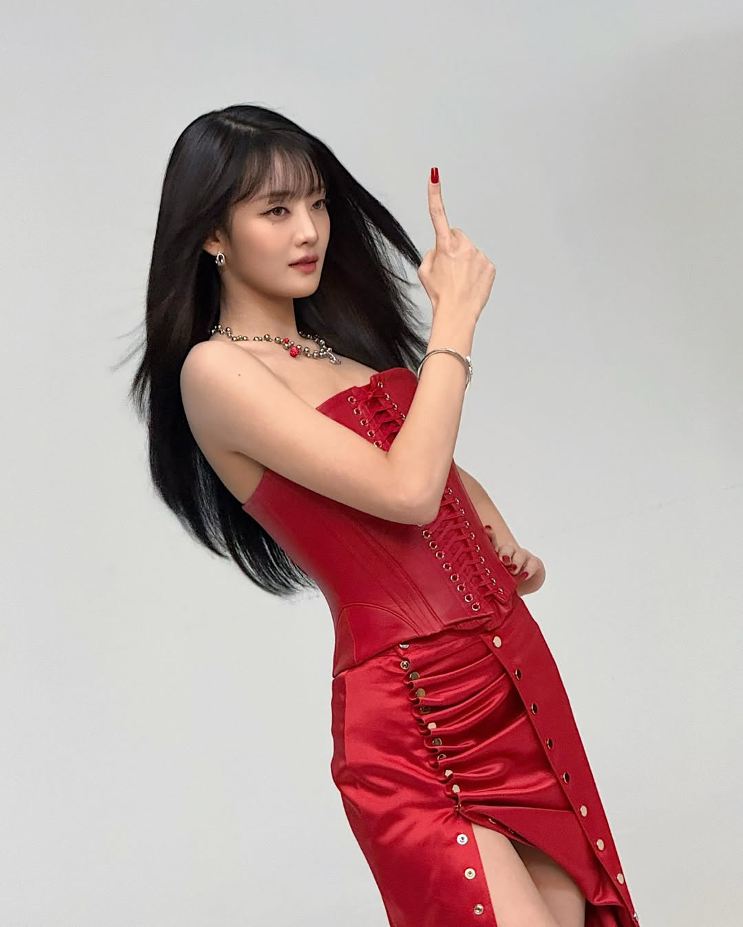 มินนี่ - ณิชา ยนตรรักษ์