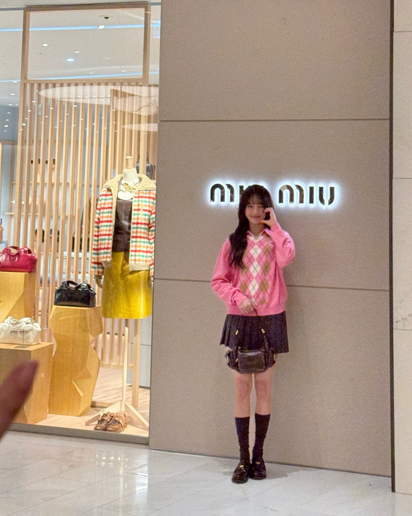 มินนี่ - ณิชา ยนตรรักษ์