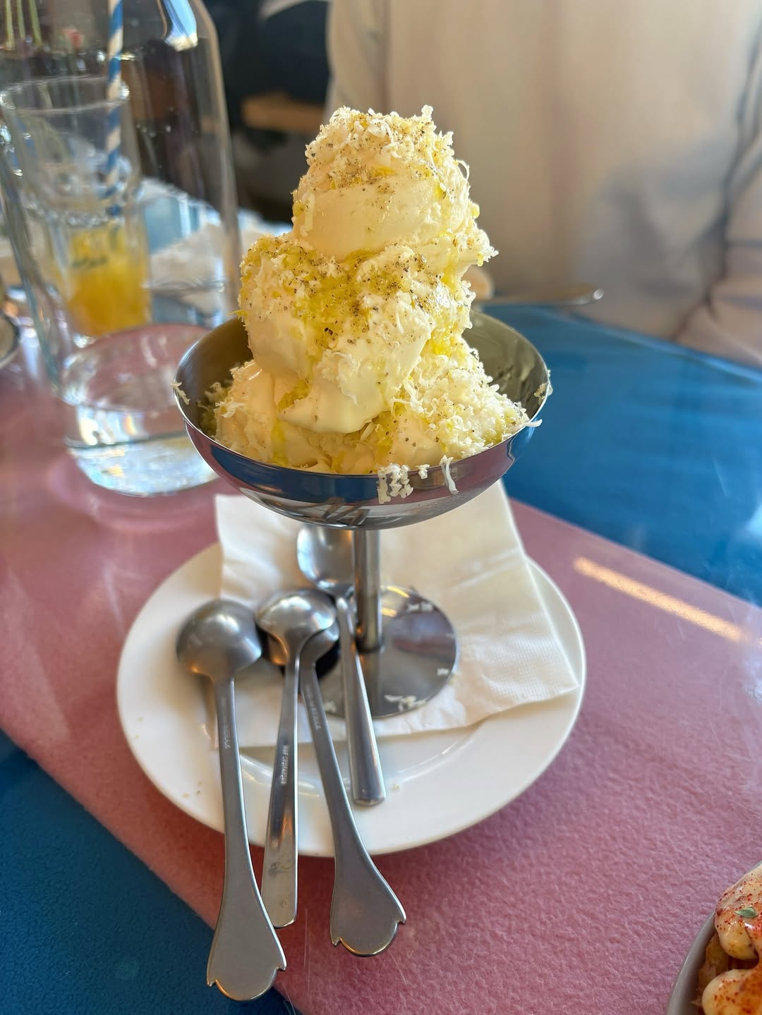 มินนี่ - ณิชา ยนตรรักษ์