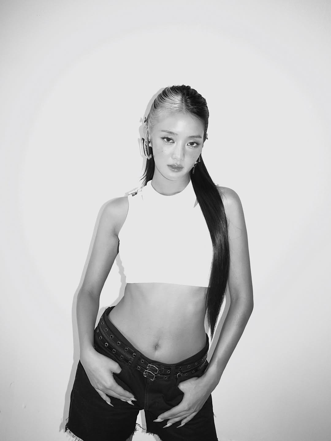 มินนี่ - ณิชา ยนตรรักษ์