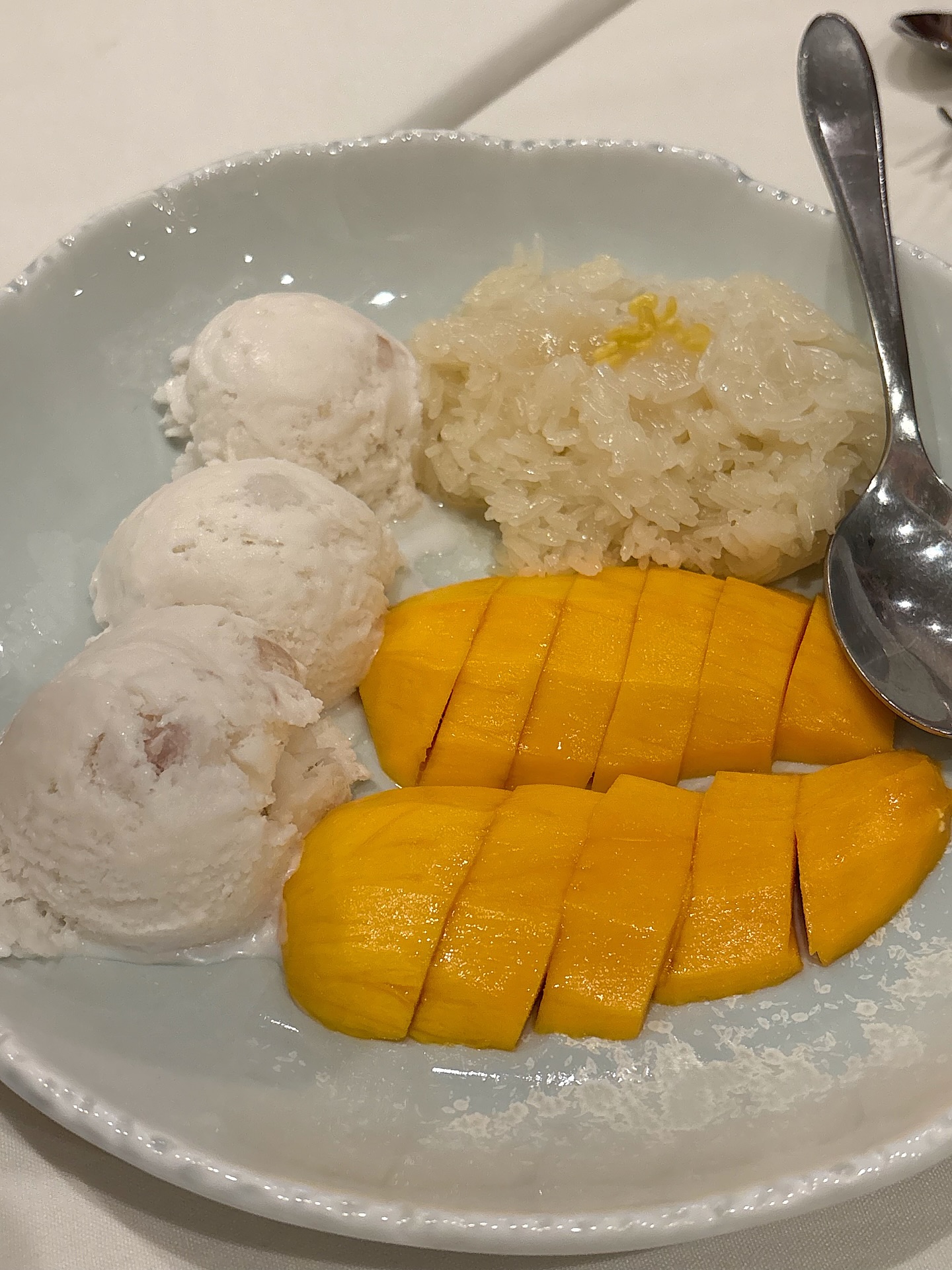 มินนี่ - ณิชา ยนตรรักษ์