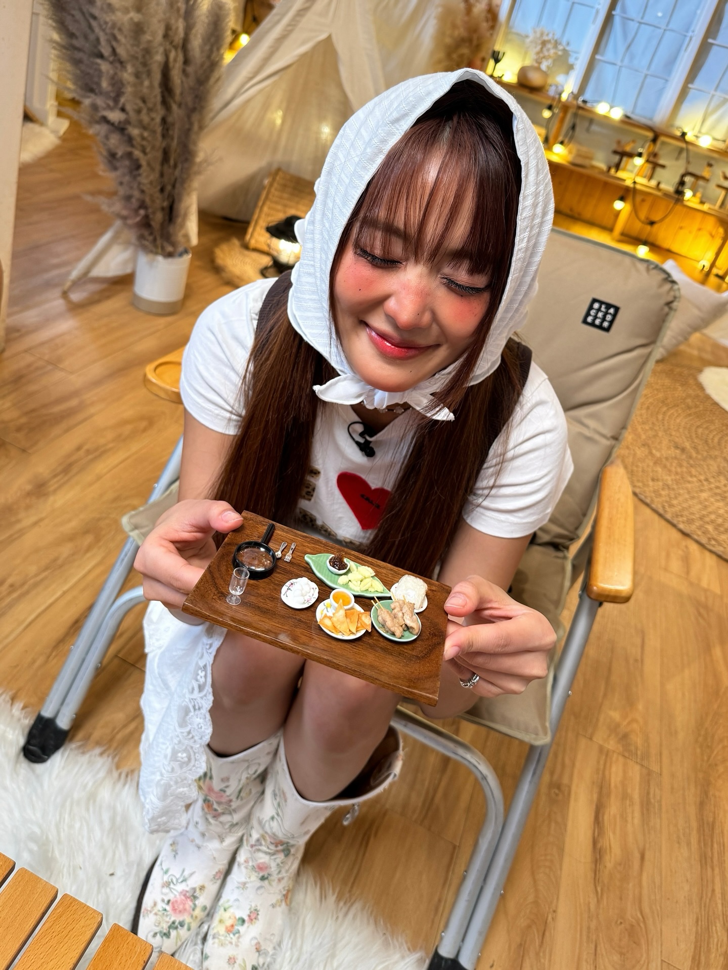 มินนี่ - ณิชา ยนตรรักษ์