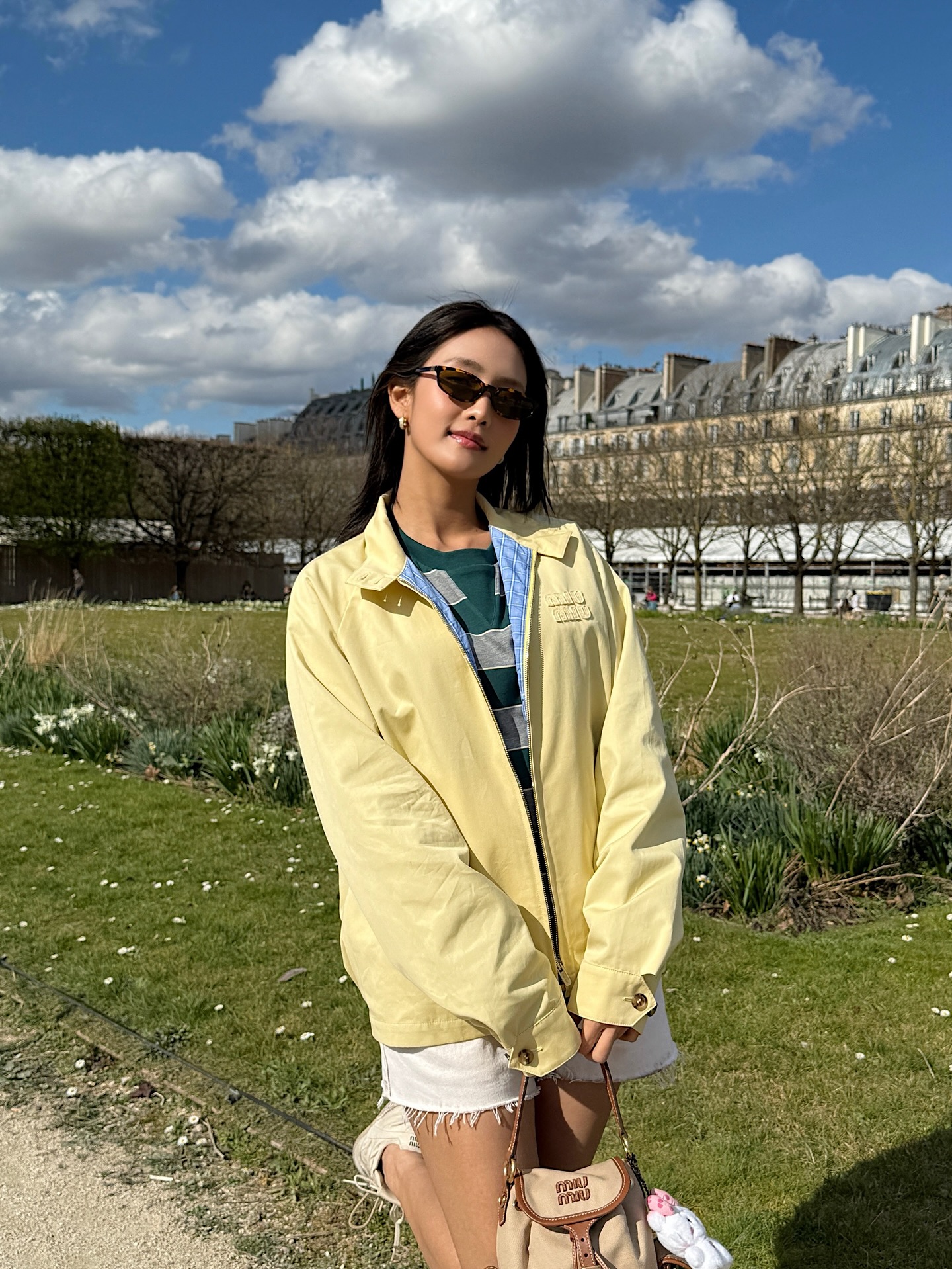 มินนี่ - ณิชา ยนตรรักษ์